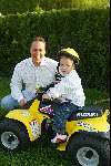 Fijnaart10 april 2003
Frans BAUER met  jan