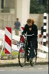 Amsterdam 17 mei 2003
Frederique huydts op de fiets in de regen