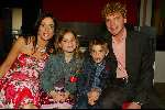 Amsterdam 9 mei  2003
Presentatie boek heleen v Royen in panama
Ton v Royen en Heleen v Royen met kinderen