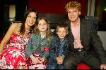 Amsterdam 9 mei  2003
Presentatie boek heleen v Royen in panama
Ton v Royen en Heleen v Royen met kinderen