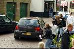 Laren 21 mei 2003
borden beschilderen voor het goede doel in het restaurant van Rene Froger
jim idols en fans