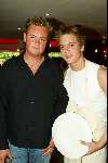 Laren 21 mei 2003
borden beschilderen voor het goede doel in het restaurant van Rene Froger
jim idols met broer