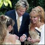 11 Mei 2003
Opnieuw trouwen Patricia Paaij met Adam Curry