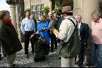 Schotland 10 mei 2003
Skibo Castle
Valkenier met zijn valk 
Paul Fagel met zijn vrouw