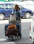 Amsterdam 13 mei 2003
Vertrek silvie meis bij schiphol met gsm