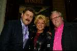 Den Bosch 19 mei 2003
gaynight in de orangerie in den bosch
Simone kleinsma met Guus Verstraete
Henk Krol