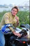 Amsterdam 30 mei 2003
winston post op zijn race motor