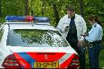 Den Haag 17 mei 2003
maxima met moeder in den haag bij het paleis.
Politie controleert papieren edwin smulders