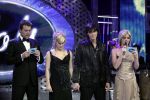 Hilversum 1 mei 2004
Finale Idols  in studio 22
Boris Idols   en Maud Idols met Reinout Oerlemans en Tooske Breugem