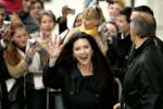 Amsterdam 9 mei 2004
Catharina Zeta Jones arriveert bij het Amstel Hotel.