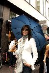 Amsterdam 30 mei 2004
Cindy Crawford in Amsterdam op de dam.