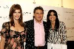 Amsterdam 31 mei 2004
Cindy Crawford bij presentatie nieuwe parfum in Amsterdam Arena.  Cindy Crawford Gabriela Sabatini en Rene Froger