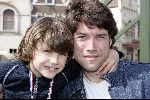 Kaatsheuvel 16 mei 2004
Daniel Boissevain met zoontje