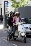 Amsterdam 28 mei 2004
Ellemieke Vermolen met vriend Ferenc Boltini op scooter