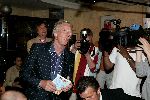 Amsterdam 17 mei 2004
Presentatie boek Rafael v d Vaart 
Freek de Jonge