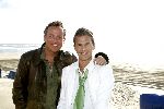 Bloemendaal 12 mei 2004
Feestje van Leco  Zadelhoff in strandtent vroeger.
Gordon en Jacob v Rozelaar