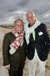 Bloemendaal 12 mei 2004
Feestje van Leco  Zadelhoff in strandtent vroeger.
Joop Braakhekke met vriend
