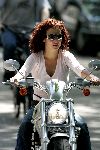 Amsterdam 29 mei 2004
Katja Schuurman op nieuwe Harley Davidson moter.
