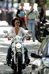 Amsterdam 29 mei 2004
Katja Schuurman op nieuwe Harley Davidson moter.