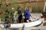 Muiden 2 mei 2004
Koningin Beatrix voor het eerst dit jaar weer varen met de Groene Draeck.