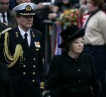 Amsterdam 4 mei 2004
Dodenherdenking op de dam met Koningin Beatrix Maxima en Prins Willem Alexander.