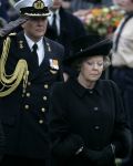 Amsterdam 4 mei 2004
Dodenherdenking op de dam met Koningin Beatrix Maxima en Prins Willem Alexander.