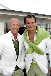 Bloemendaal 12 mei 2004
Feestje van Leco  Zadelhoff in strandtent vroeger.
Leco v Zadelhoff met vriend