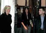 Amsterdam 17 mei 2004
George Clooney verlaat het Amstel Hotel met zijn vriendin Lisa Snoden.