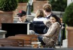 Amsterdam 3 mei 2004
Matt Damon met vriendin Luciana en George Clooney op terras bij het Amstel Hotel.