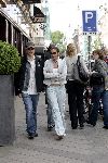 Amsterdam 21 mei 2004
Matt Damon winkelen op PC Hooftstraat met zijn vriendin.
