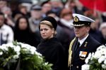 Amsterdam 4 mei 2004
Dodenherdenking op de dam met Koningin Beatrix Maxima en Prins Willem Alexander.