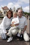 Kaatsheuvel 16 mei 2004
Michael v Praag met vrouw en dochter
