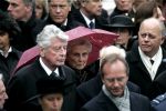 Amsterdam 4 mei 2004
Dodenherdenking op de dam met Koningin Beatrix Maxima en Prins Willem Alexander. oud minister Els Borst