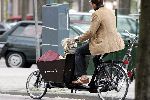 Amsterdam 22 mei 2004
Prins Maurits met prinses Anna in bakfiets