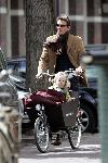 Amsterdam 22 mei 2004
Prins Maurits met prinses Anna in bakfiets