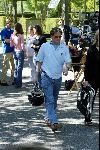 Amsterdam 20 mei 2004
Opnames Ocean's 12 op begraafplaats Westgaarde in  Amsterdam met Brad Pitt en Catharina Zeta Jones.
  Prinses Annette  Anita en Aimee Prins Floris en Prins Bernhard jr Prins Pieter Christiaan
