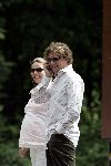 Amsterdam 20 mei 2004
Opnames Ocean's 12 op begraafplaats Westgaarde in  Amsterdam met Brad Pitt en Catharina Zeta Jones.
Prinses Annette  zwanger en Prins Bernhard jr