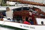 Muiden 9 mei 2004
Koningin Beatrix Prins Constantijn Prinses Laurentien varen met Groene Draeck.
Prinses Eloise en prins Claus  Cazimier