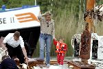 Muiden 9 mei 2004
Prins Constantijn met Prinses Laurentien en Prins Claus en prinses Eloise