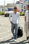 Noordwijk 26 mei 2004
Nederlands elftal spelers verzamelen bij Huis ter Duin.
Rafael v d Vaart met Matthijs Albers