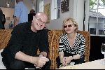 Laren 16 mei 2004
Presentatie boek Sjoerd Pleijsier. Renee Soutendijk met man