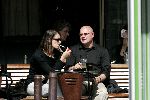 Amsterdam 26 mei 2004
Man Rene Soutendijk met vrouw op terras in Amsterdam