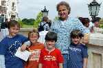 Kaatsheuvel 16 mei 2004
Bekende nederlanders in de efteling.
Roland Jan Heijn met kinderen