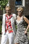 Langweer 28 mei 2005
Trouwen Yvonne Jasper met Pieter v Beukering.
Anita Witsier met vriend