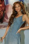 Rotterdam 24 mei 2005
Beyonce met parfum  True Star bij Douglas.
