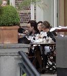 Amsterdam 29 mei 2005
Bono (U2) op terras bij Amstel hotel