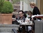 Amsterdam 29 mei 2005
Bono (U2) op terras bij Amstel hotel