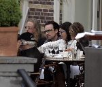 Amsterdam 29 mei 2005
Bono (U2) op terras bij Amstel hotel