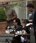 Amsterdam 29 mei 2005
Bono (U2) op terras bij Amstel hotel .