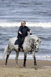 Katwijk 29 mei 2005
Koningin Beatrix paard rijden op het strand van katwijk.